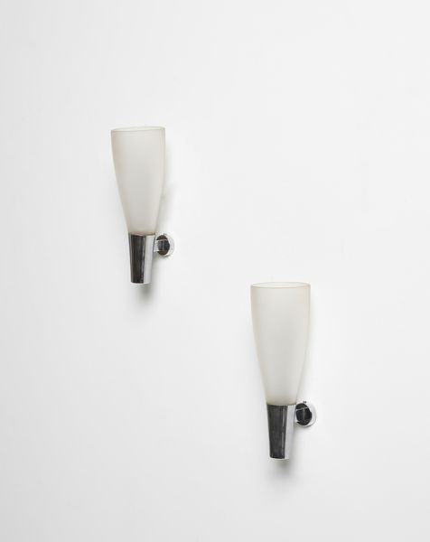 PIETRO CHIESA : Coppia di lampade da parete mod. 1537 per Fontana Arte, Milano.  - Asta Asta 503 | DESIGN E ARTI DECORATIVE DEL NOVECENTO Virtuale - Associazione Nazionale - Case d'Asta italiane