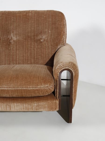 Ferdinando Buzzi : Divano a tre posti per Brunati, Italia.  - Asta Asta 503 | DESIGN E ARTI DECORATIVE DEL NOVECENTO Virtuale - Associazione Nazionale - Case d'Asta italiane