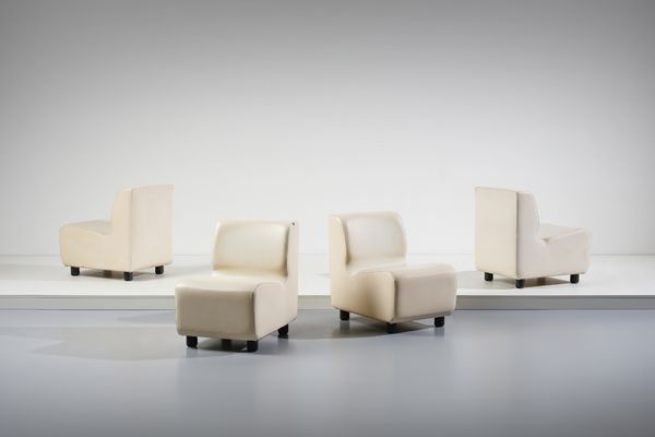 MANIFATTURA ITALIANA : Quattro poltroncine.  - Asta Asta 503 | DESIGN E ARTI DECORATIVE DEL NOVECENTO Virtuale - Associazione Nazionale - Case d'Asta italiane