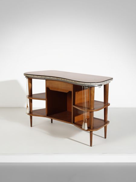 Scuola fiorentina : Toeletta.  - Asta Asta 503 | DESIGN E ARTI DECORATIVE DEL NOVECENTO Virtuale - Associazione Nazionale - Case d'Asta italiane