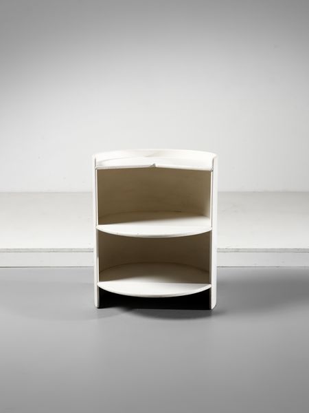 MANIFATTURA ITALIANA : Tavolino con ripiani.  - Asta Asta 503 | DESIGN E ARTI DECORATIVE DEL NOVECENTO Virtuale - Associazione Nazionale - Case d'Asta italiane