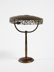 MANIFATTURA AUSTRIACA : Lampada da tavolo.  - Asta Asta 503 | DESIGN E ARTI DECORATIVE DEL NOVECENTO Virtuale - Associazione Nazionale - Case d'Asta italiane