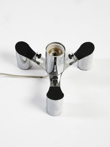 Roberto Menghi : Lampada da tavolo Globo di Luce per Fontana Arte.  - Asta Asta 503 | DESIGN E ARTI DECORATIVE DEL NOVECENTO Virtuale - Associazione Nazionale - Case d'Asta italiane