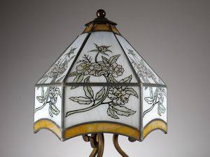 MANIFATTURA AUSTRIACA : Lampada da tavolo.  - Asta Asta 503 | DESIGN E ARTI DECORATIVE DEL NOVECENTO Virtuale - Associazione Nazionale - Case d'Asta italiane