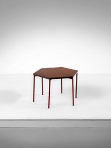 MANIFATTURA ITALIANA - Tavolino da salotto con piano esagonale.