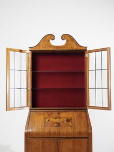 PAOLO BUFFA : Trumeau con base a due ante a battente, ribalta e alzata a vetrina terminante a cimasa, esecuzione Serafino Arrighi, Cant .  - Asta Asta 503 | DESIGN E ARTI DECORATIVE DEL NOVECENTO Virtuale - Associazione Nazionale - Case d'Asta italiane