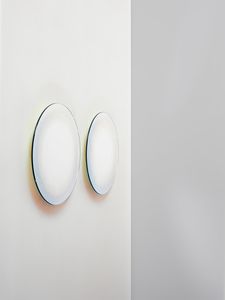 PATRICIA URQUIOLA - Coppia di specchi da parete della serie Shimmer per Glas Italia.