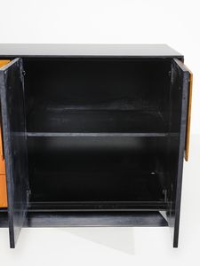 MANIFATTURA ITALIANA : Credenza ad ante e cassetti.  - Asta Asta 503 | DESIGN E ARTI DECORATIVE DEL NOVECENTO Virtuale - Associazione Nazionale - Case d'Asta italiane