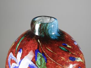 MANIFATTURA MURANESE : Vaso decorato con motivi vegetali.  - Asta Asta 503 | DESIGN E ARTI DECORATIVE DEL NOVECENTO Virtuale - Associazione Nazionale - Case d'Asta italiane