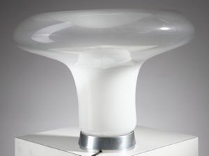 ANGELO MANGIAROTTI : Lampada da tavolo Lesbo per Artemide.  - Asta Asta 503 | DESIGN E ARTI DECORATIVE DEL NOVECENTO Virtuale - Associazione Nazionale - Case d'Asta italiane