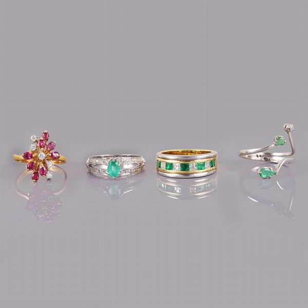 QUATTRO ANELLI  - Asta GIOIELLI DEL CUORE - Associazione Nazionale - Case d'Asta italiane