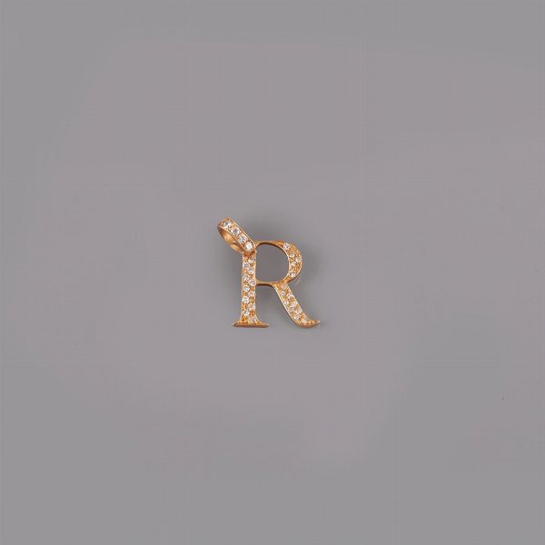 PENDENTE LETTERA R  - Asta GIOIELLI DEL CUORE - Associazione Nazionale - Case d'Asta italiane