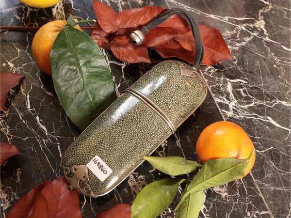 Astuccio in galuchat  - Asta Due case fiorentine - Associazione Nazionale - Case d'Asta italiane