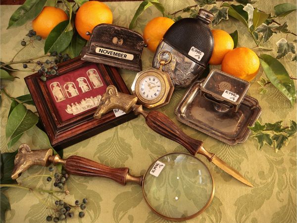 Curiosit da scrivania  - Asta Due case fiorentine - Associazione Nazionale - Case d'Asta italiane