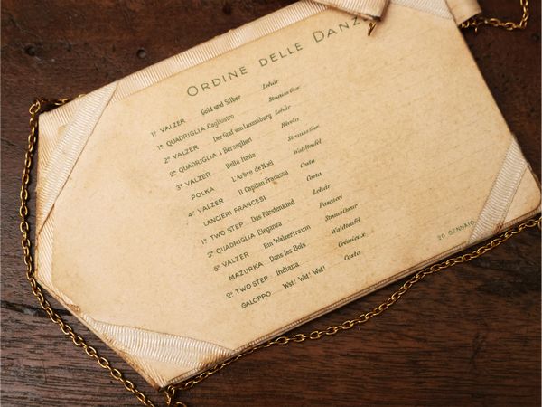 Due carnet da ballo di Casa Savoia  - Asta Due case fiorentine - Associazione Nazionale - Case d'Asta italiane