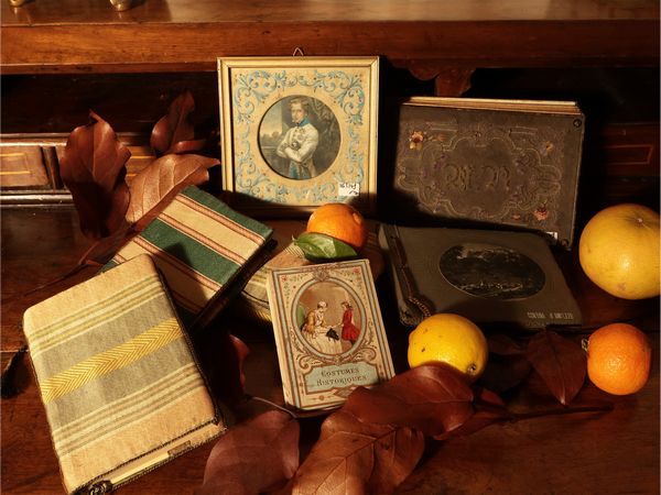 Lotto di curiosit d'epoca  - Asta Due case fiorentine - Associazione Nazionale - Case d'Asta italiane