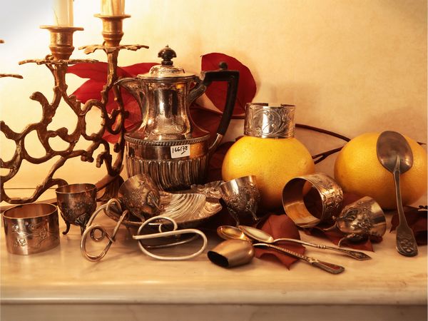 Lotto di curiosit d'epoca per la tavola, anche in argento  - Asta Due case fiorentine - Associazione Nazionale - Case d'Asta italiane