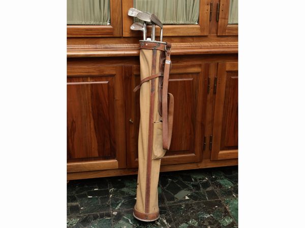 Serie di sei mazze da golf d'epoca  - Asta Due case fiorentine - Associazione Nazionale - Case d'Asta italiane