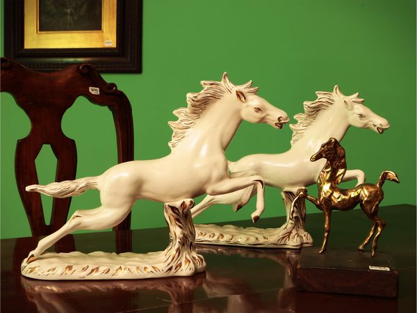 Coppia di figure in ceramica, Alfa, Manifattura di Sesto Fiorentino  - Asta Due case fiorentine - Associazione Nazionale - Case d'Asta italiane