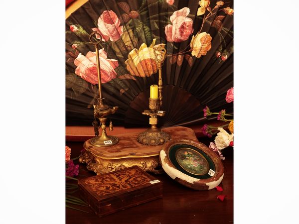 Lotto di curiosit d'epoca  - Asta Due case fiorentine - Associazione Nazionale - Case d'Asta italiane