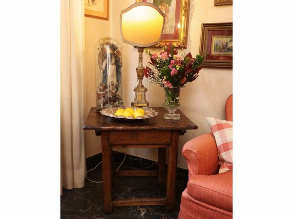 Bischetto in noce ed altre essenze  - Asta Due case fiorentine - Associazione Nazionale - Case d'Asta italiane