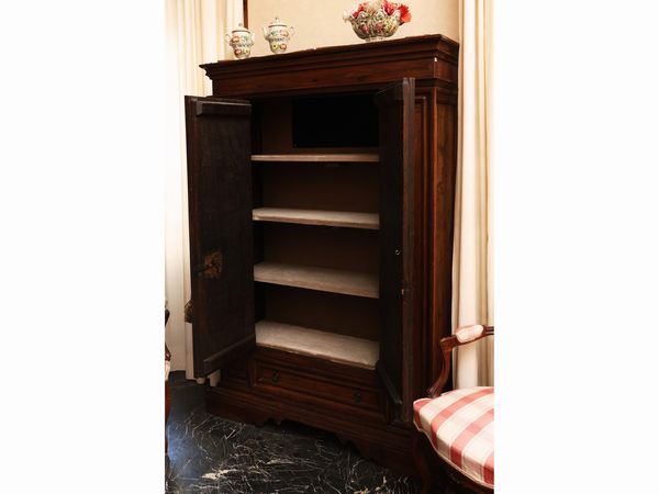 Stipo in noce  - Asta Due case fiorentine - Associazione Nazionale - Case d'Asta italiane