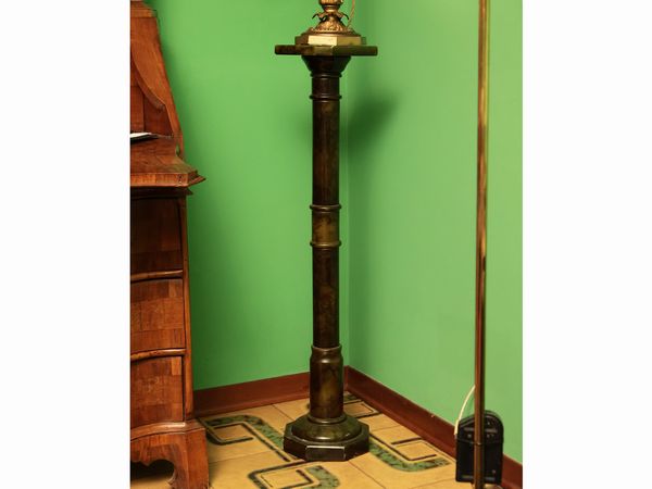 Colonna portavasi  - Asta Due case fiorentine - Associazione Nazionale - Case d'Asta italiane