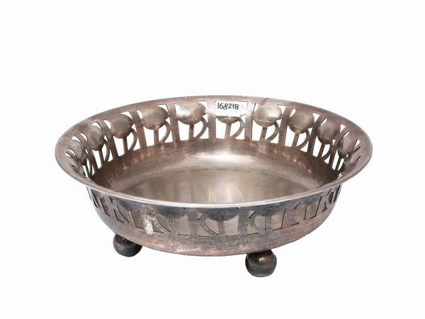 Centrotavola in metallo argentato, Josef Hoffman per Alessi  - Asta Due case fiorentine - Associazione Nazionale - Case d'Asta italiane