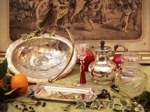 Miscellanea di accessori per la casa e la tavola  - Asta Due case fiorentine - Associazione Nazionale - Case d'Asta italiane