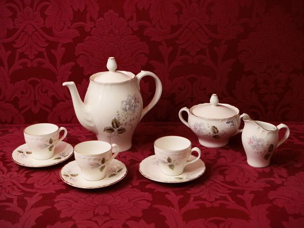 Servizio da caff in porcellana, Richard Ginori  - Asta Due case fiorentine - Associazione Nazionale - Case d'Asta italiane