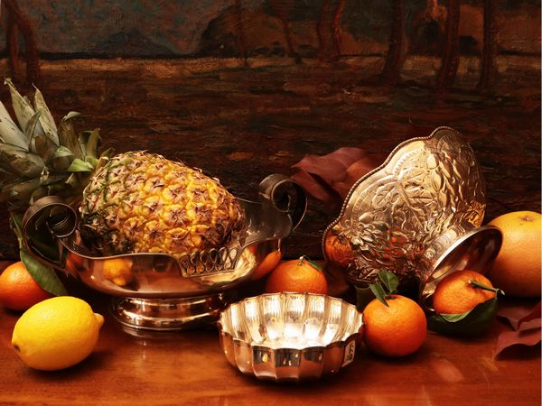 Due alzate in metallo argentato  - Asta Due case fiorentine - Associazione Nazionale - Case d'Asta italiane