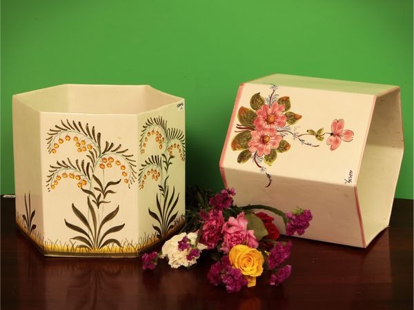 Due cachepot in ceramica  - Asta Due case fiorentine - Associazione Nazionale - Case d'Asta italiane