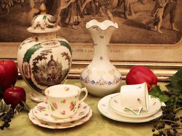 Lotto di porcellane da collezione  - Asta Due case fiorentine - Associazione Nazionale - Case d'Asta italiane