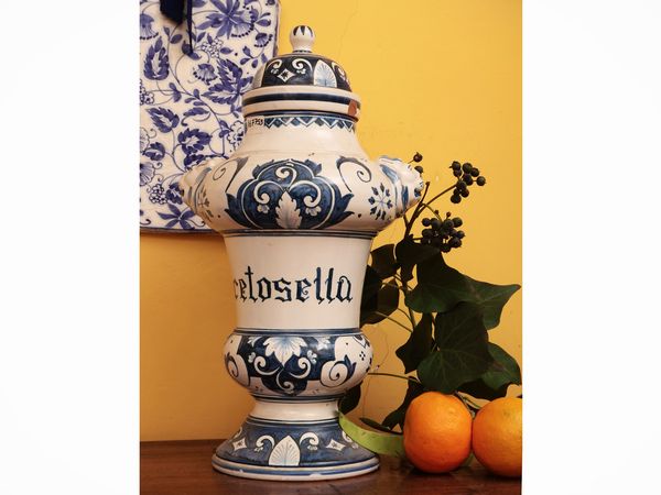 Vaso da farmacia in maiolica  - Asta Due case fiorentine - Associazione Nazionale - Case d'Asta italiane
