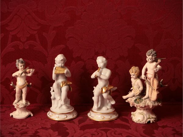 Collezione di amorini musicanti in porcellana  - Asta Due case fiorentine - Associazione Nazionale - Case d'Asta italiane