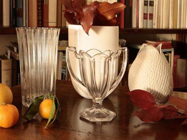 Quattro vasi da fiori in vetro e ceramica  - Asta Due case fiorentine - Associazione Nazionale - Case d'Asta italiane