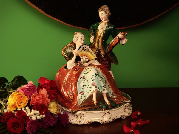 Gruppo in porcellana policroma  - Asta Due case fiorentine - Associazione Nazionale - Case d'Asta italiane