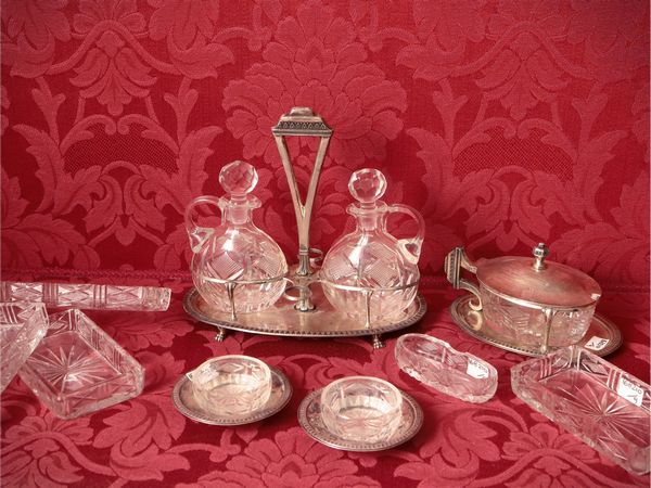 Set da tavola in argento e cristallo molato  - Asta Due case fiorentine - Associazione Nazionale - Case d'Asta italiane