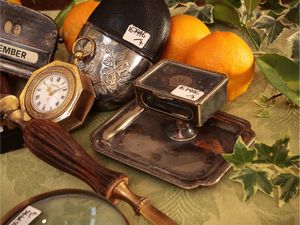 Curiosit da scrivania  - Asta Due case fiorentine - Associazione Nazionale - Case d'Asta italiane