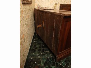 Cassettone in noce e piuma di noce  - Asta Due case fiorentine - Associazione Nazionale - Case d'Asta italiane