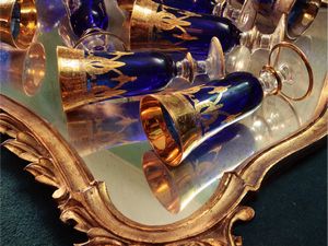 Serie di dodici flute in vetro blu  - Asta Due case fiorentine - Associazione Nazionale - Case d'Asta italiane