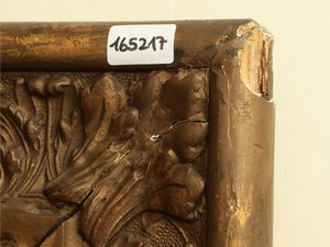 Specchiera con cornice in pastiglia dorata  - Asta Due case fiorentine - Associazione Nazionale - Case d'Asta italiane