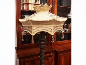 Grande torciera in legno laccato  - Asta Due case fiorentine - Associazione Nazionale - Case d'Asta italiane