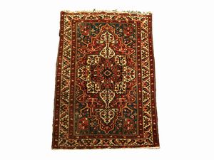 Tappeto caucasico  - Asta Due case fiorentine - Associazione Nazionale - Case d'Asta italiane