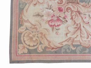 Tappeto a piccolo punto in stile Aubusson  - Asta Due case fiorentine - Associazione Nazionale - Case d'Asta italiane