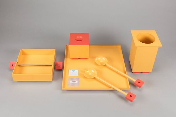 Michael Graves : Set  - Asta Design e Arti Decorative - Associazione Nazionale - Case d'Asta italiane