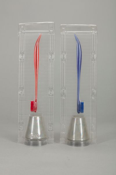 Philippe Starck : Coppia di Fluocaril  - Asta Design e Arti Decorative - Associazione Nazionale - Case d'Asta italiane