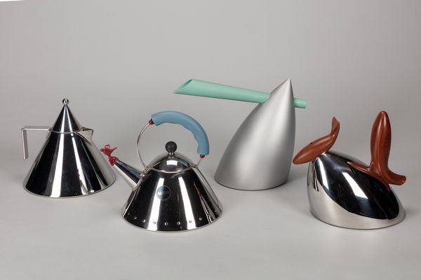 Frank Gehry<br>Michael Graves<br>Philippe Starck<br>Aldo Rossi : Serie di quattro bollitori  - Asta Design e Arti Decorative - Associazione Nazionale - Case d'Asta italiane