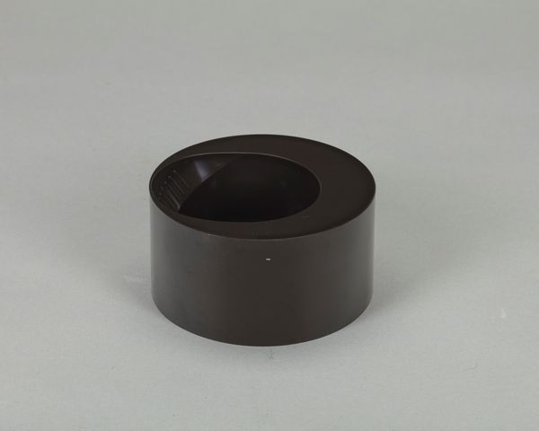 Sergio Asti<br>Bruno Munari<br>Anna Castelli Ferrieri<br>Enzo Mari<br>Philippe Starck : Collezione di cinque posacenere  - Asta Design e Arti Decorative - Associazione Nazionale - Case d'Asta italiane