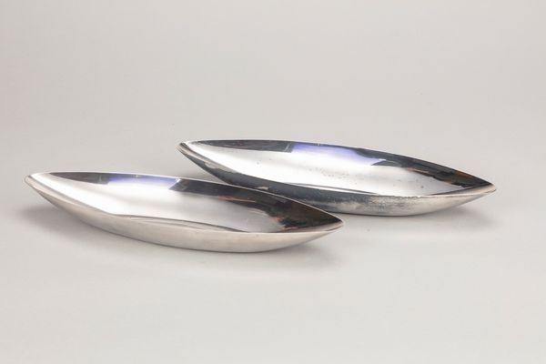 Lino  Sabattini : Coppia di centrotavola  - Asta Design e Arti Decorative - Associazione Nazionale - Case d'Asta italiane